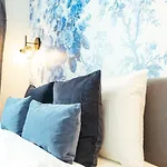 Amazing View - Location - Old Town Apartment