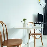 Amazing View - Location - Old Town Apartment